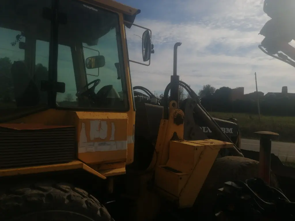 RETRO VOLVO 4X4X (8).webp