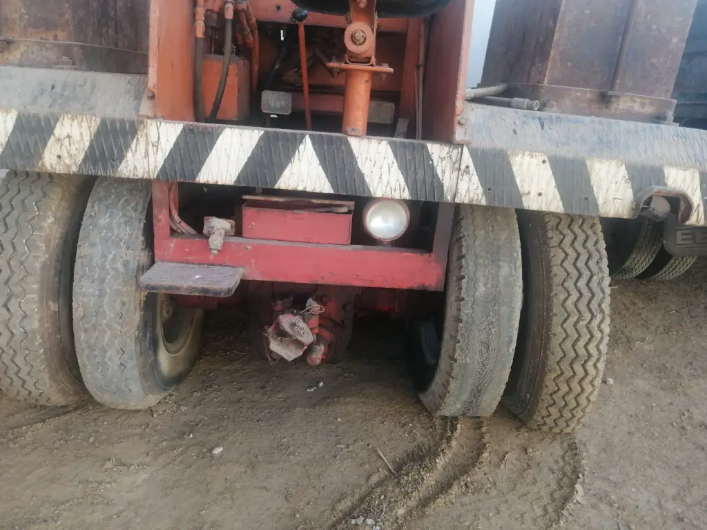 GRUA AUTOPROPULSADA (5).webp