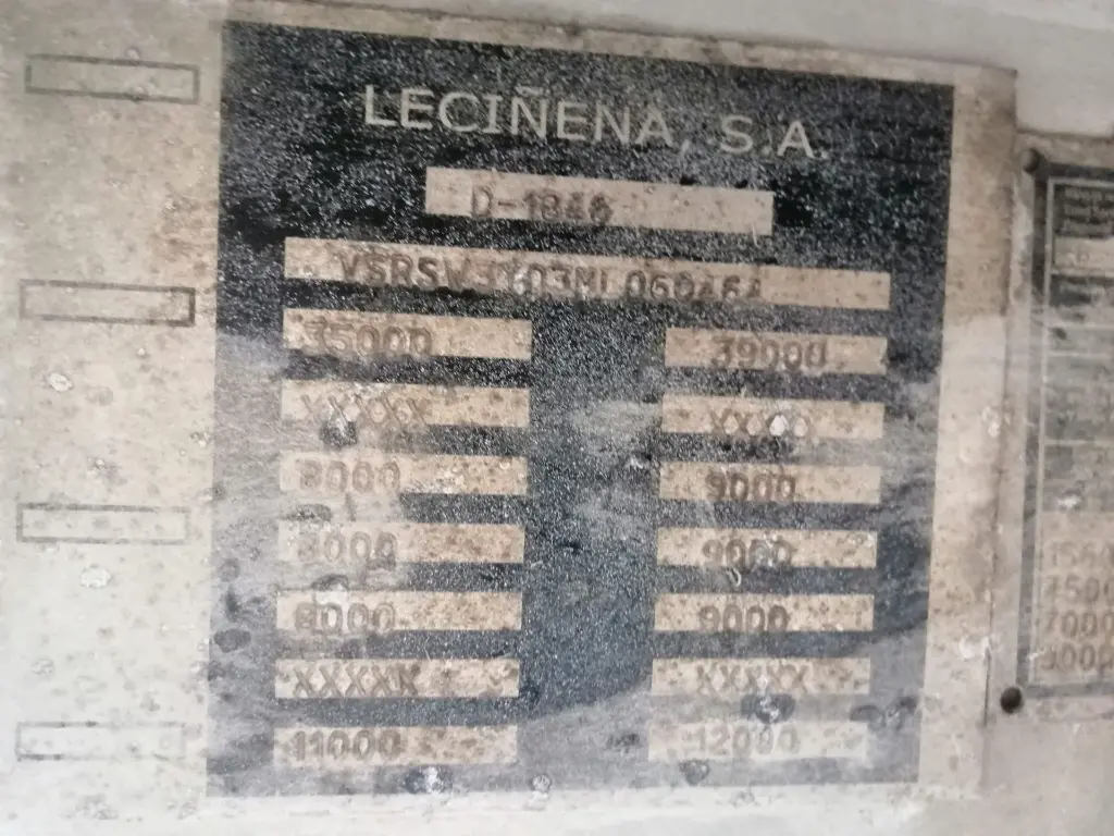 SEMIREMOLQUE 3 EJES LECIÑENA (3).webp