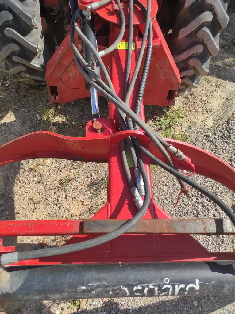 APERO TRACTOR PINZA-GRAPA (10).webp