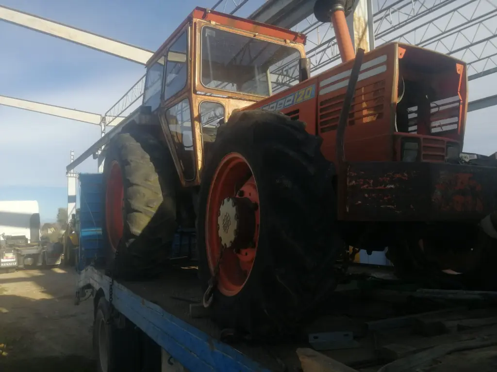 TRACTOR CASE DRAGO (3).webp