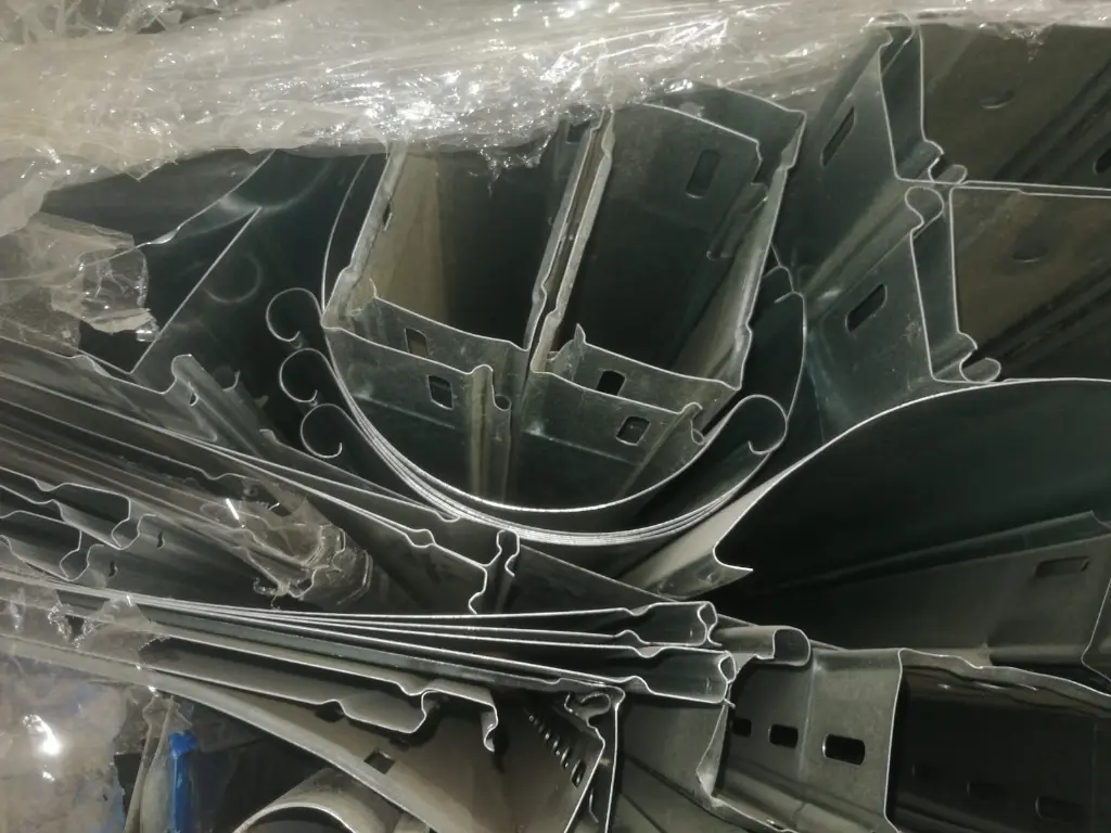 LOTE MATERIAL ELECTRICO (2).webp