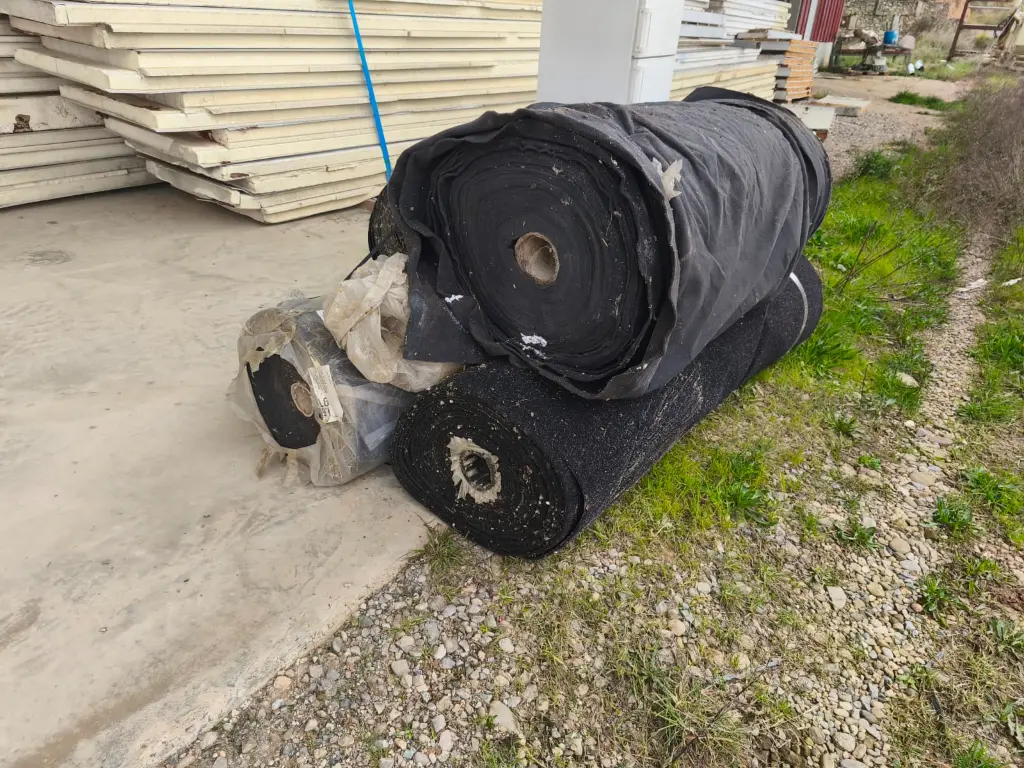 CASETA OFICINA-VESTUARIO (3).webp