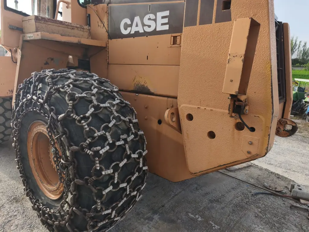 CADENAS PARA RUEDAS 23.5R25 (1).webp