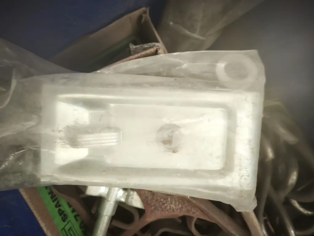 MATERIAL DE CARROCERO DE CAMIONES (5).webp