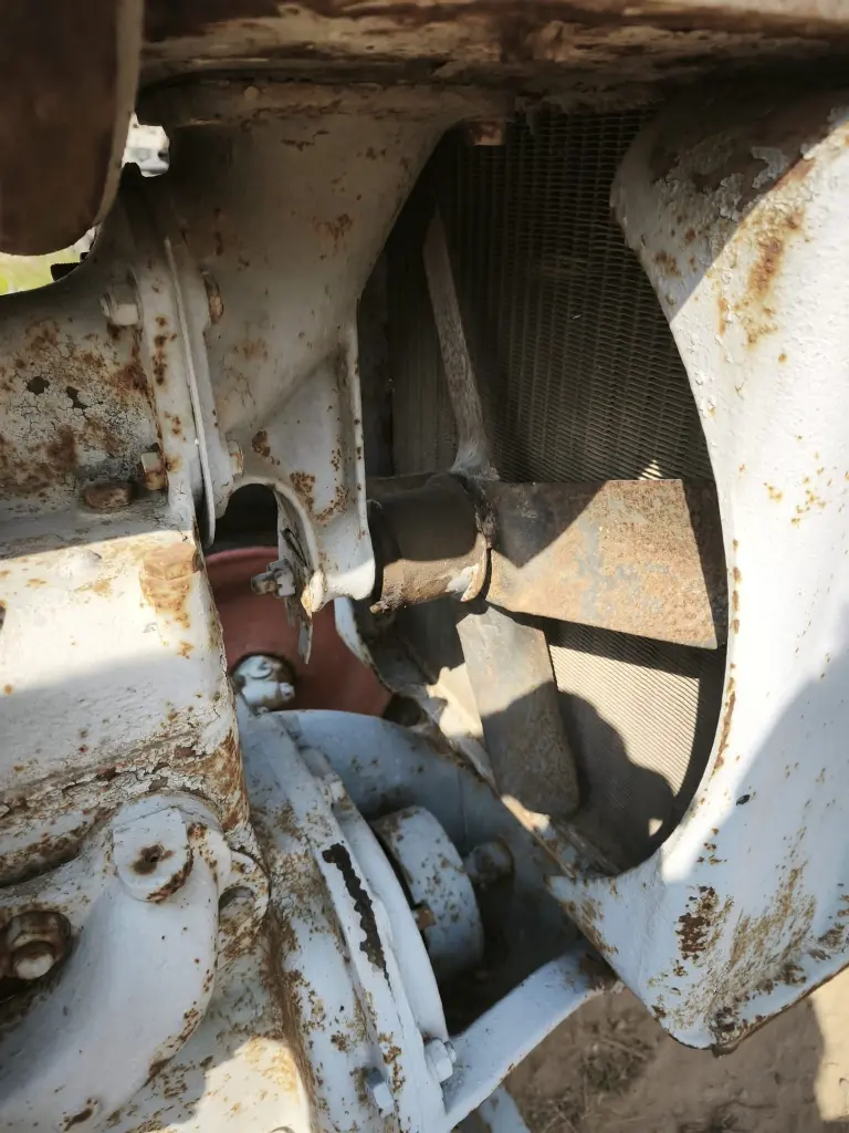 TRACTOR ANTIGUO FORTSON (4).webp