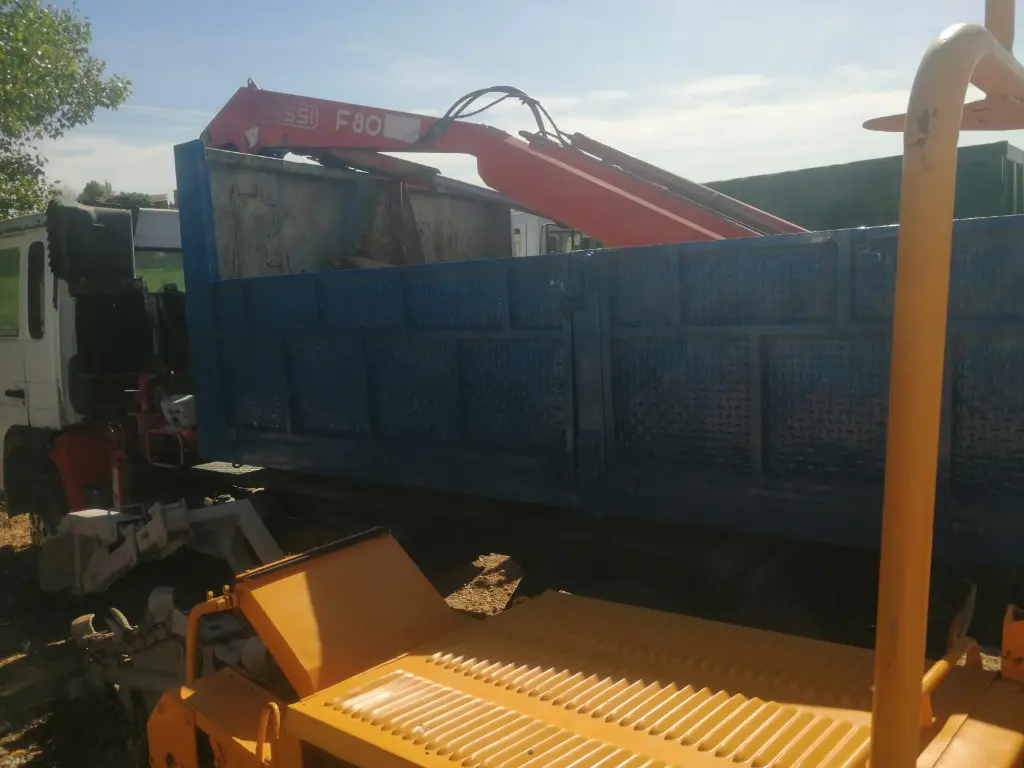 CAMION VOLVO MULTILIF (4).webp