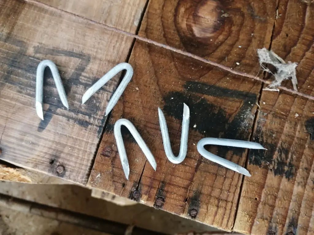 ALAMBRE + GRAMPILLONES (7).webp