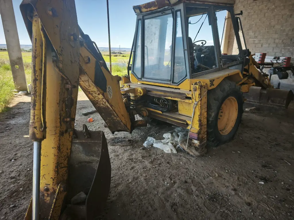 FOTOS MIXTA JCB  (4).webp