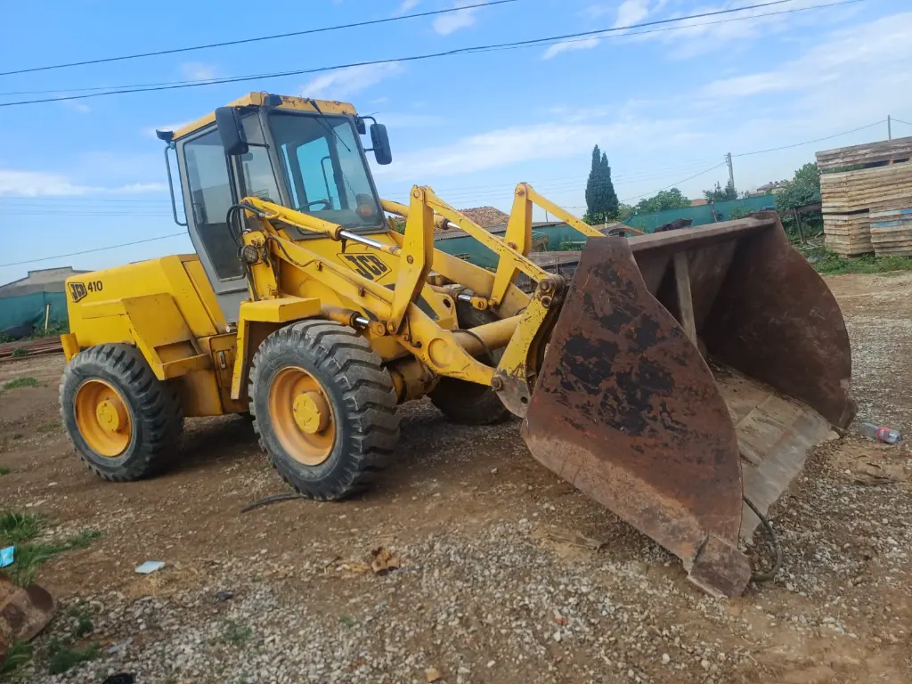 PALA CARGADORA JCB 410 (4).webp