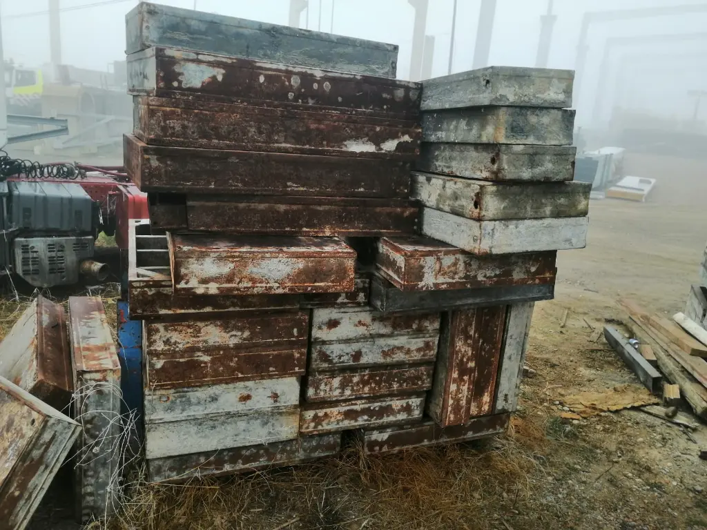 S136 - CHAPAS DE ENCOFRAR 