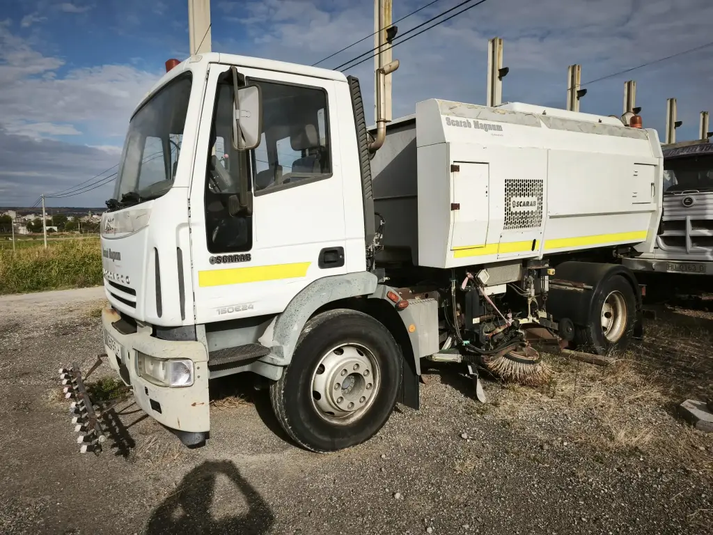 570 - CAMION IVECO HIDROSTATICO