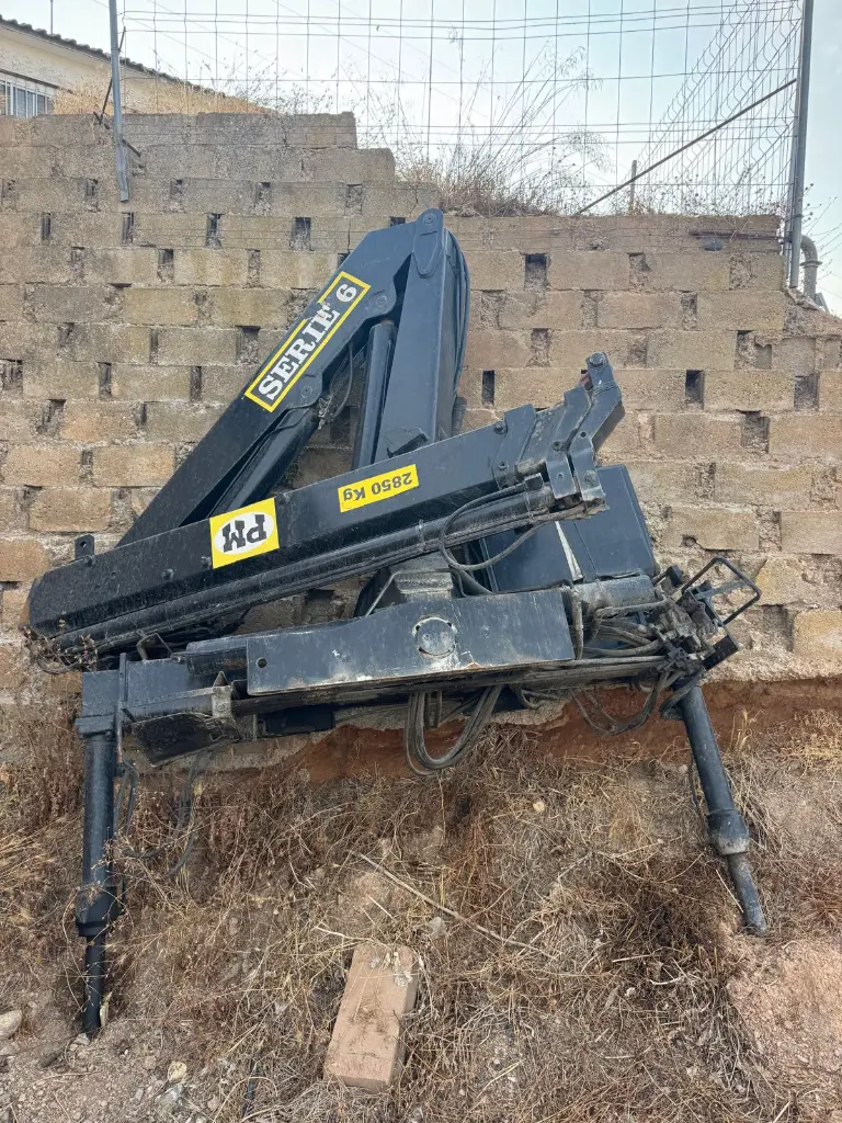 S337-Grúa marca PM Serie 6 – 2850 kg