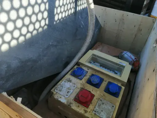 [S137] S137 - CUADROS ELECTRICOS DE OBRA 