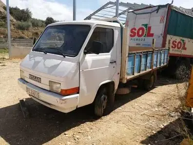 [TE2461E] 358 - NISSAN - TRADE 