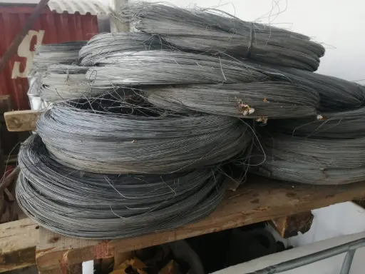 [S116] S116 - ALAMBRE + GRAMPILLONES